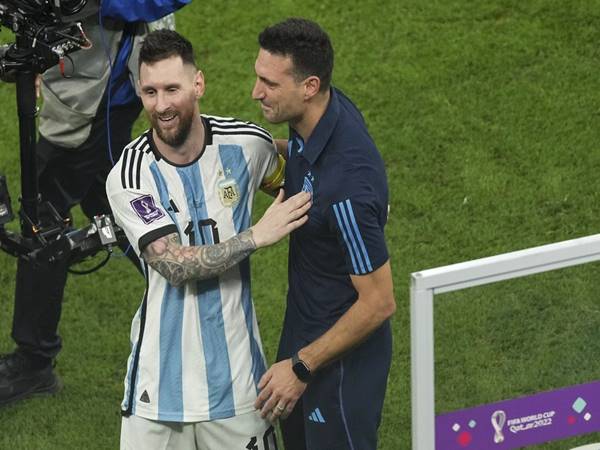 Tin bóng đá tối 15/12: Croatia đã sập vào bẫy của Argentina