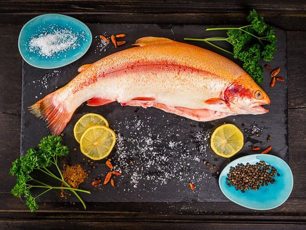 Nằm mơ thấy ăn cá thể hiện điềm báo gì tương lai