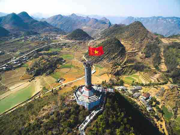 Mộng thấy lá cờ đỏ sao vàng