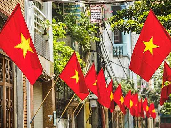 Giải mã ý nghĩa giấc mơ thấy lá cờ và thông điệp tài lộc