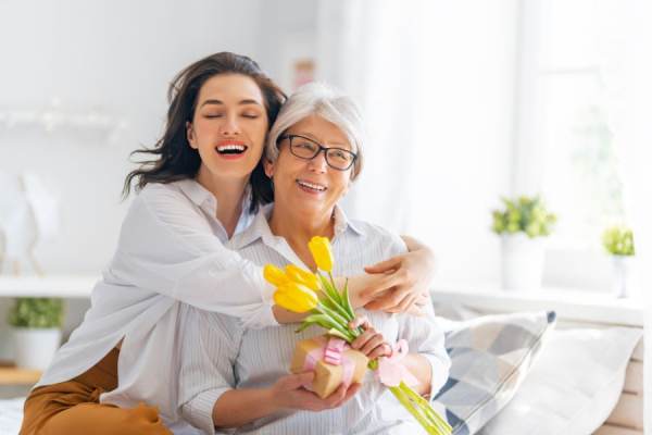 Mơ thấy mẹ chồng là điềm lành hay dấu hiệu rạn nứt?