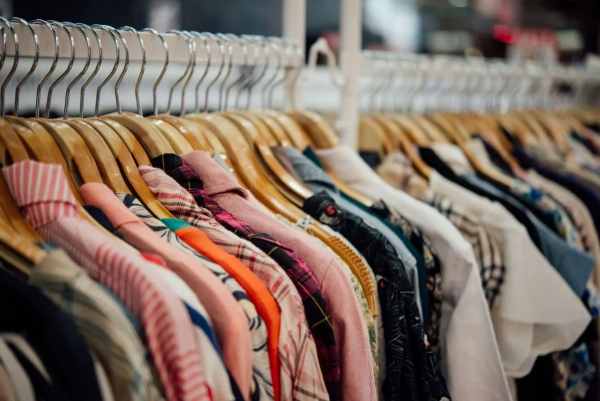 Nằm mê thấy mặc quần áo mới 