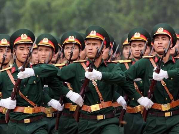 Ngủ mơ thấy bộ đội chiến đấu