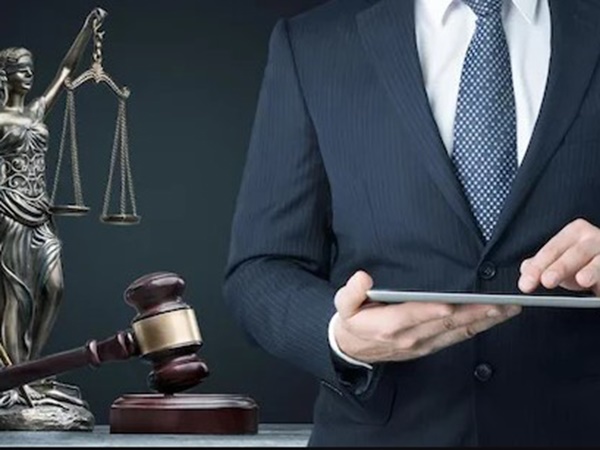 Nằm mơ thấy luật sư có phải rắc rối sắp xảy ra?