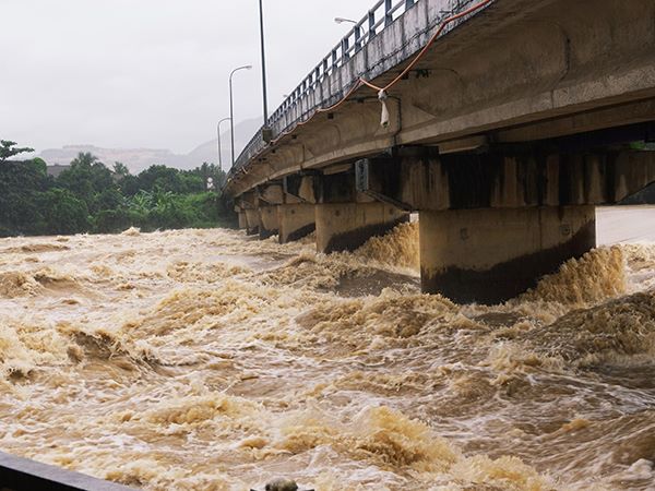 Mơ thấy nước lũ báo mộng điềm gì hên hay xui?