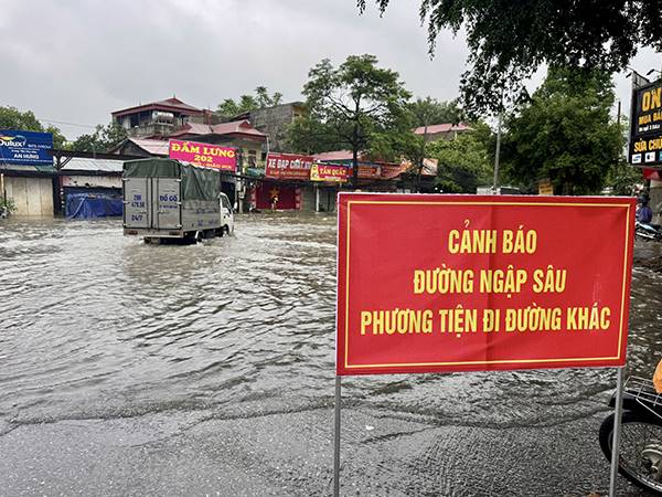 Nằm mơ thấy nước ngập đường đi có phải ác mộng?