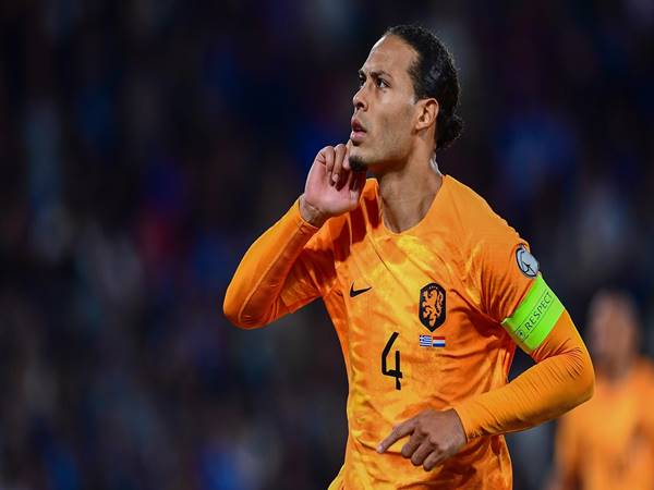 Những trận đấu đáng nhớ nhất của Van Dijk