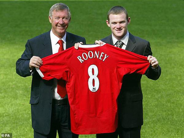 Đội trưởng MU Wayne Rooney
